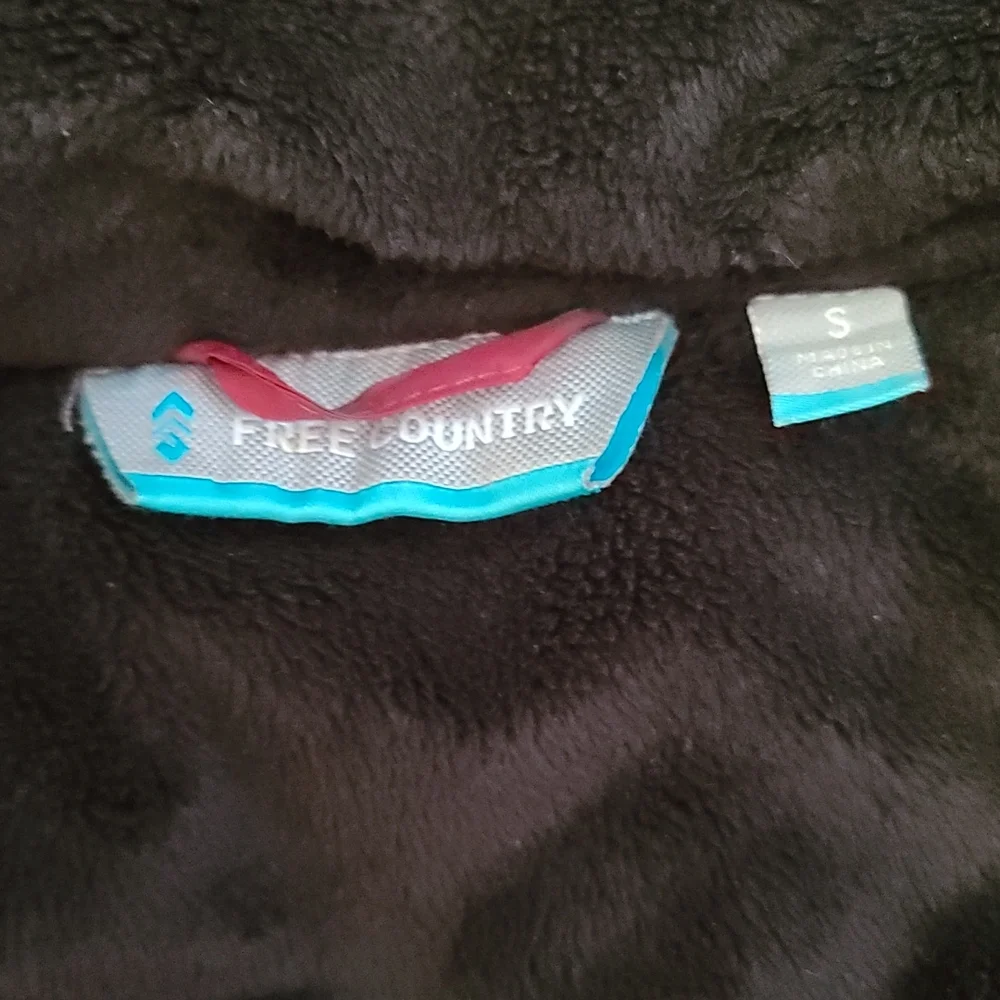 Free Country puffer coat w removable zipper fur hoodie maroon color size small - Picture 11 of 12